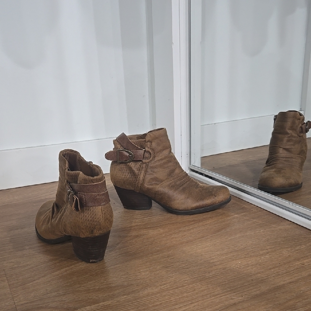 Naturalizer Reagan Brown Ankle Boots Sz6